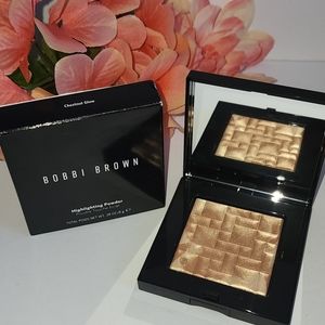 BNIB》Bobbi Brown ✨️ Radiant Finish Highlighting Powder (Chestnut Glow)